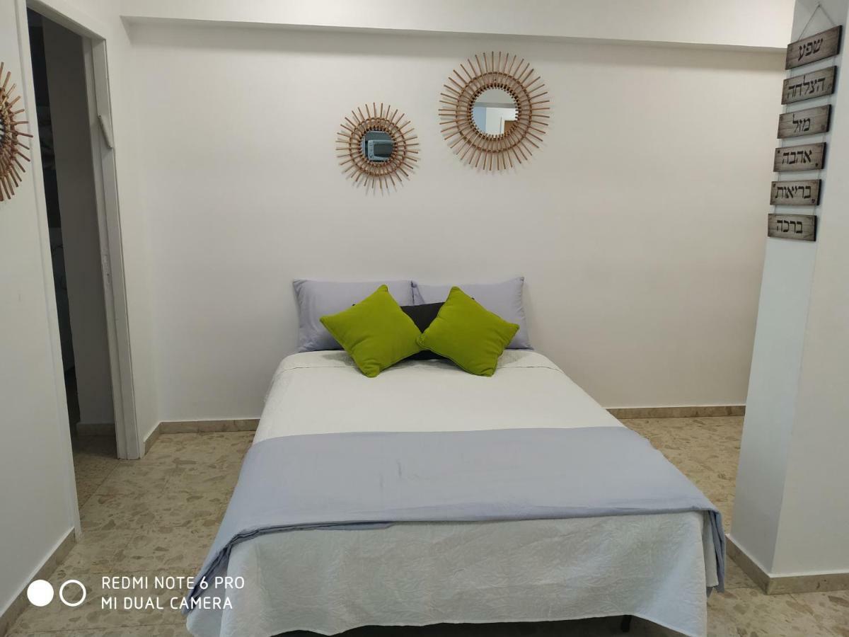 Apartment רויאל פארק דירת גן מקום קסום אורלי *