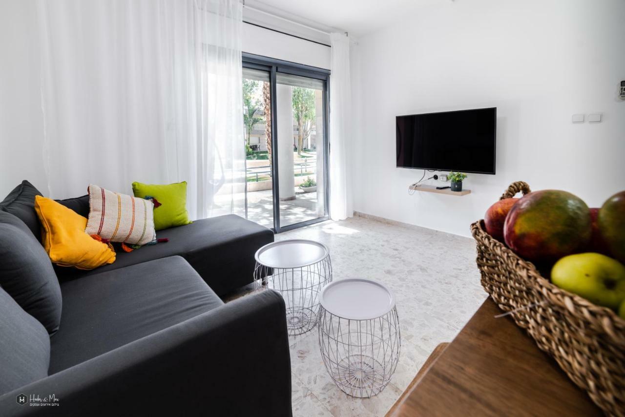 Apartment רויאל פארק דירת גן מקום קסום אורלי *